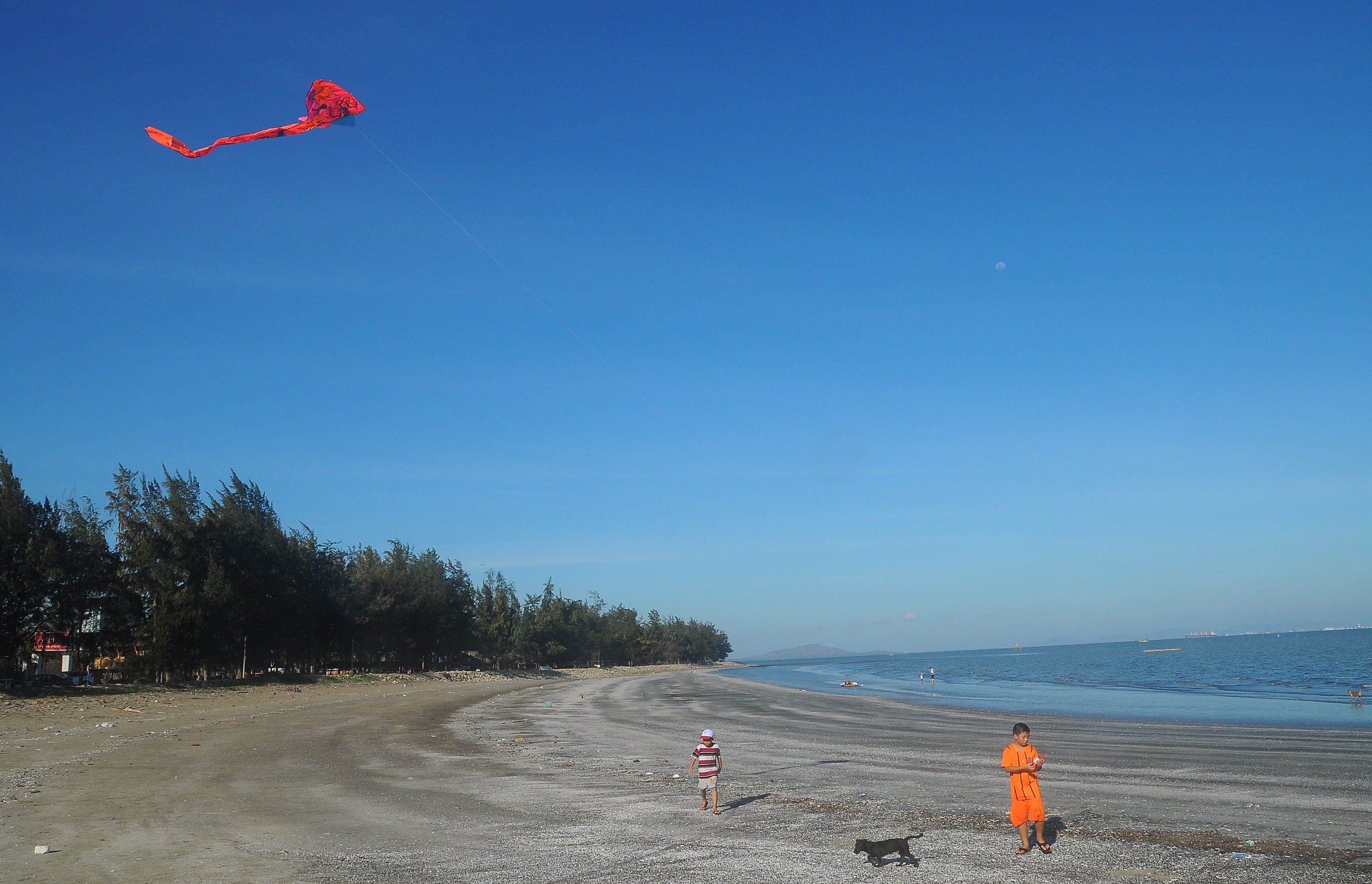 Mua he di tron nang o xa dao Thanh An hinh anh