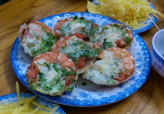 Nha Trang: Hai dia banh can 'chem' gia 250.000 dong hinh anh