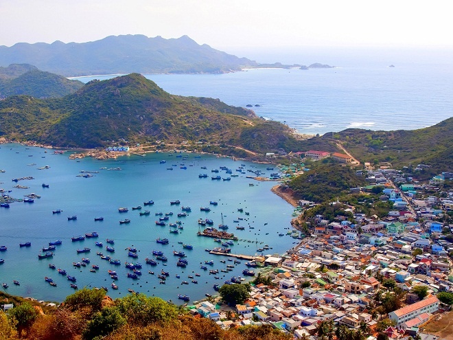 Cam Ranh - diem den cho ngay nghi le gio To Hung Vuong hinh anh