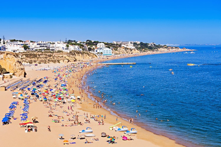 Những bãi biển đẹp nhất Châu Âu ảnh 15 Nhung bai bien dep nhat Chau Au anh 15