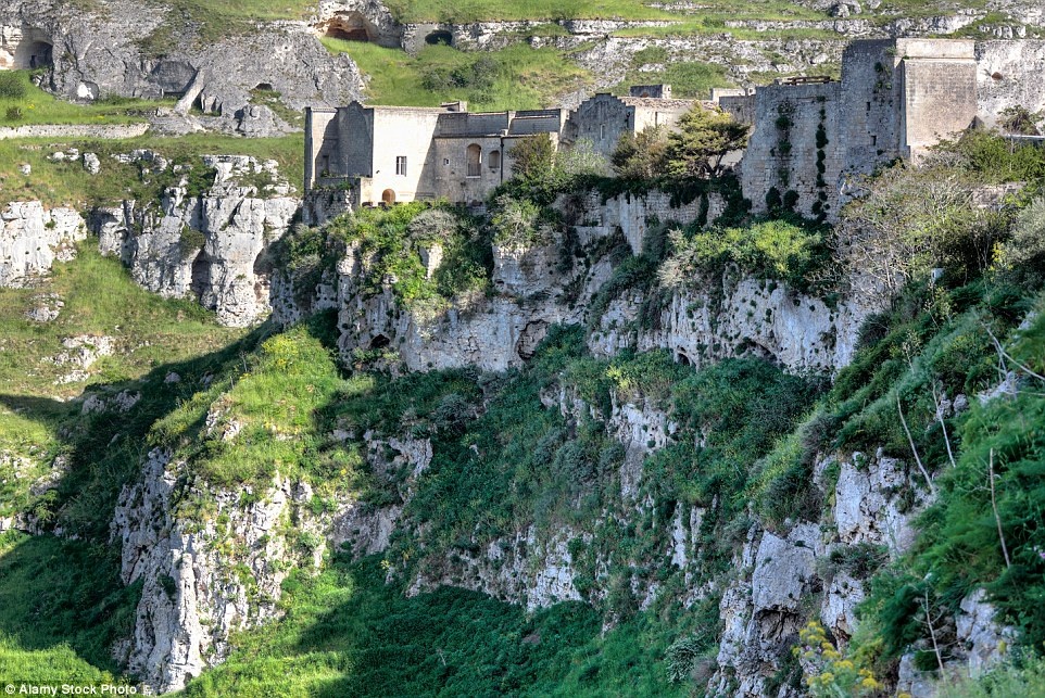 Thanh pho hang dong tren the gioi anh 10