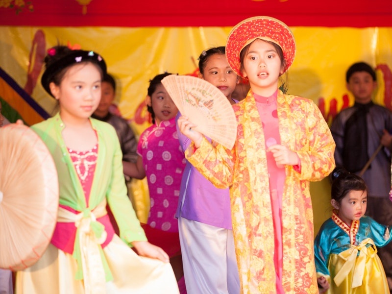 Người Việt bốn phương đón Tết ảnh 11 Nguoi Viet bon phuong don Tet anh 11