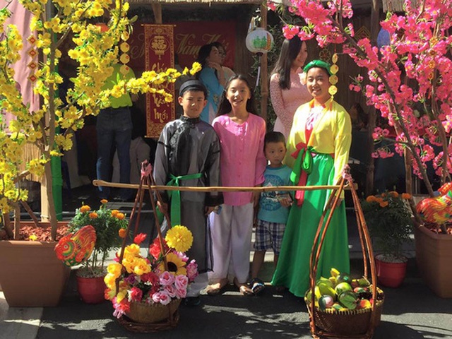 Người Việt bốn phương đón Tết ảnh 15 Nguoi Viet bon phuong don Tet anh 15