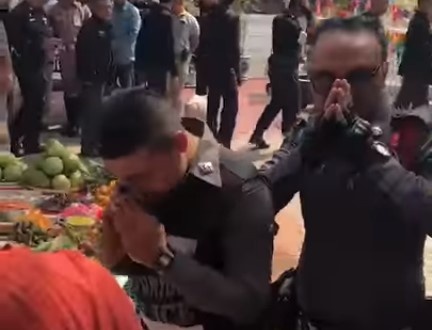 Canh sat Thai Lan xep hang nhan phong bao li xi tu chu song bac hinh anh