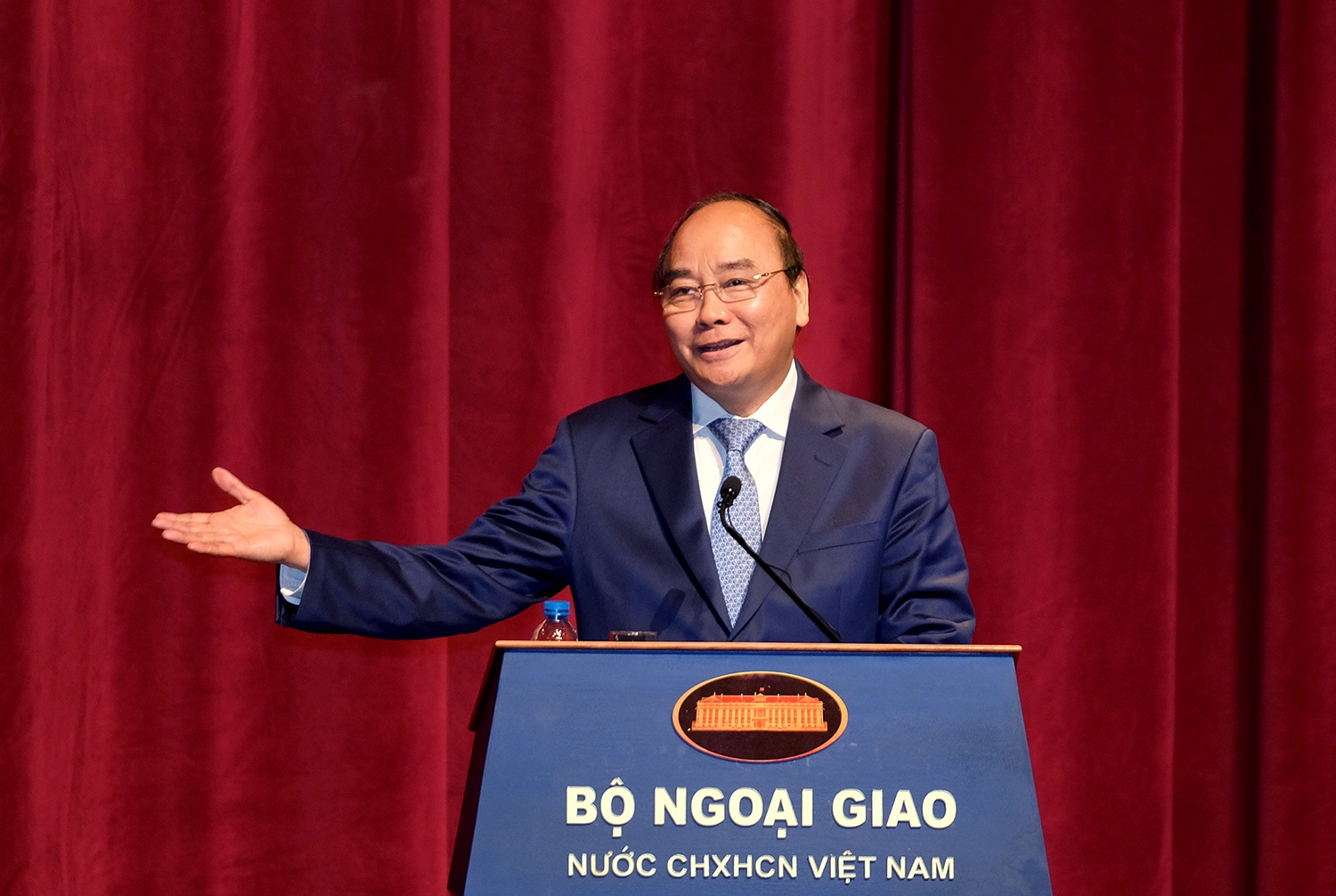 Thu tuong Nguyen Xuan Phuc anh 1