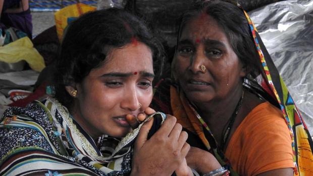 Nguoi ngheo cho chet o ngoai o day rac cua thu do tai chinh An Do hinh anh