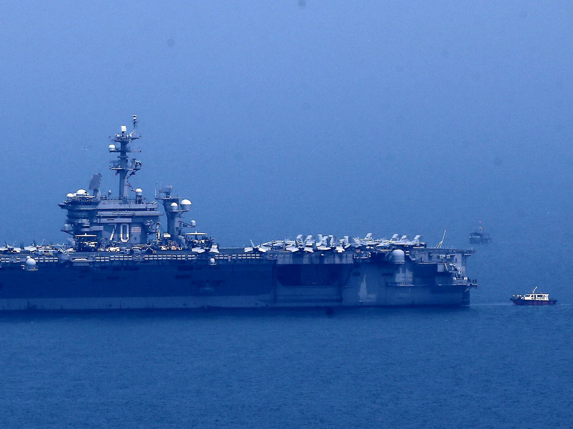 Tàu sân bay Mỹ thăm Việt Nam ảnh 1 Tau san bay My tham Viet Nam anh 1