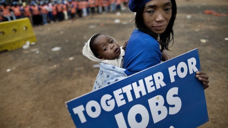 Phu nu toan cau van doi mat bat binh dang viec lam hinh anh