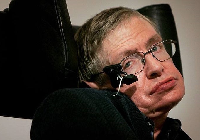 Stephen Hawking: Thien tai xe lan thay doi thien van hoc the gioi hinh anh