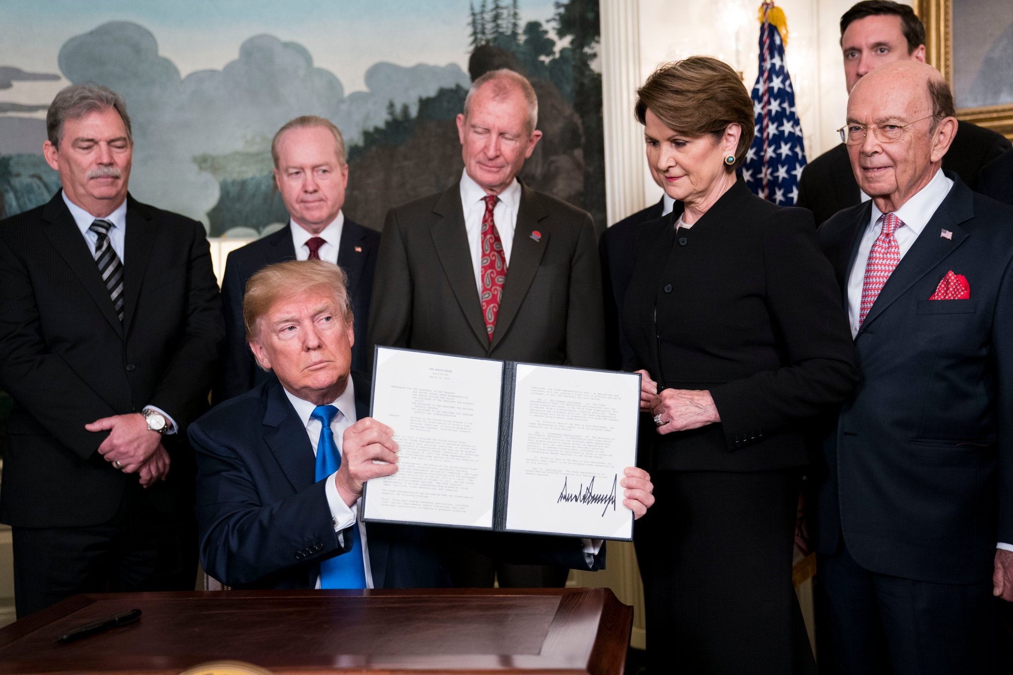 Trump huy hoai WTO anh 1