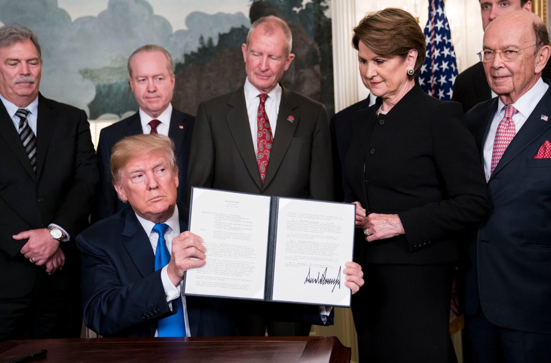 Trump dang bien WTO tro thanh vo nghia hinh anh