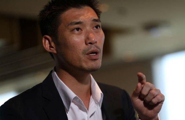 Chinh truong Thai Lan: Khong co cho cho nguoi tre? hinh anh