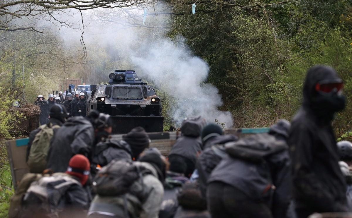 Bạo động ở Pháp ảnh 3 Bao dong o Phap anh 3