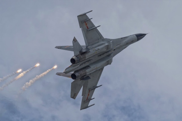 Trung Quoc tung hinh anh tap tran, gui thong diep ran de Dai Loan hinh anh