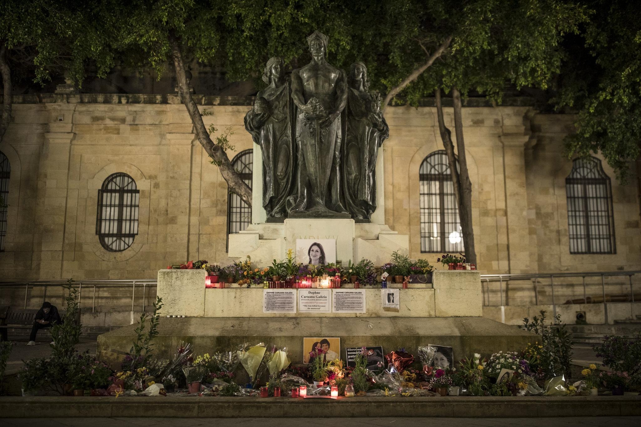 nha bao va mafia Italy anh 2