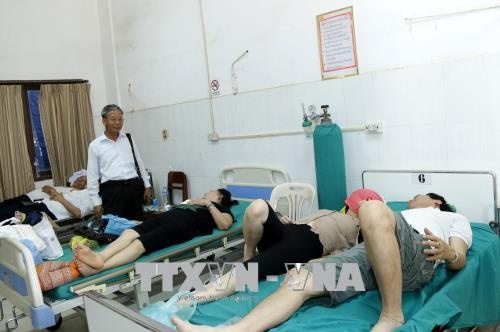 Oto cho hon 40 nguoi Viet Nam gap tai nan o Lao hinh anh