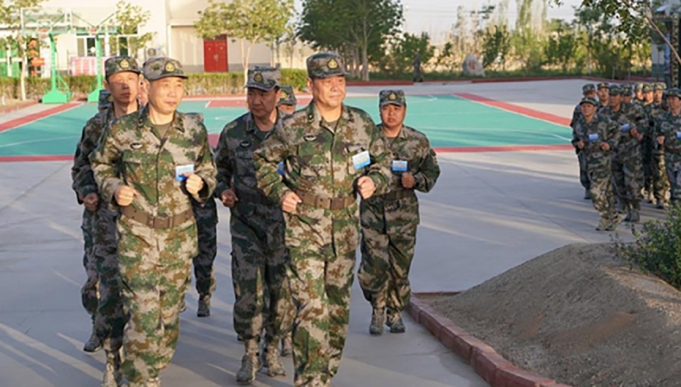 Trung Quoc dao tao 400 si quan chuan bi chien tranh hien dai hinh anh