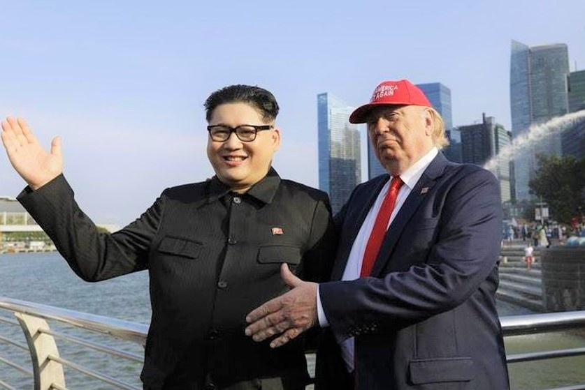 Trump - Kim Jong Un 'nhai' khuay dong Singapore truoc gio G hinh anh