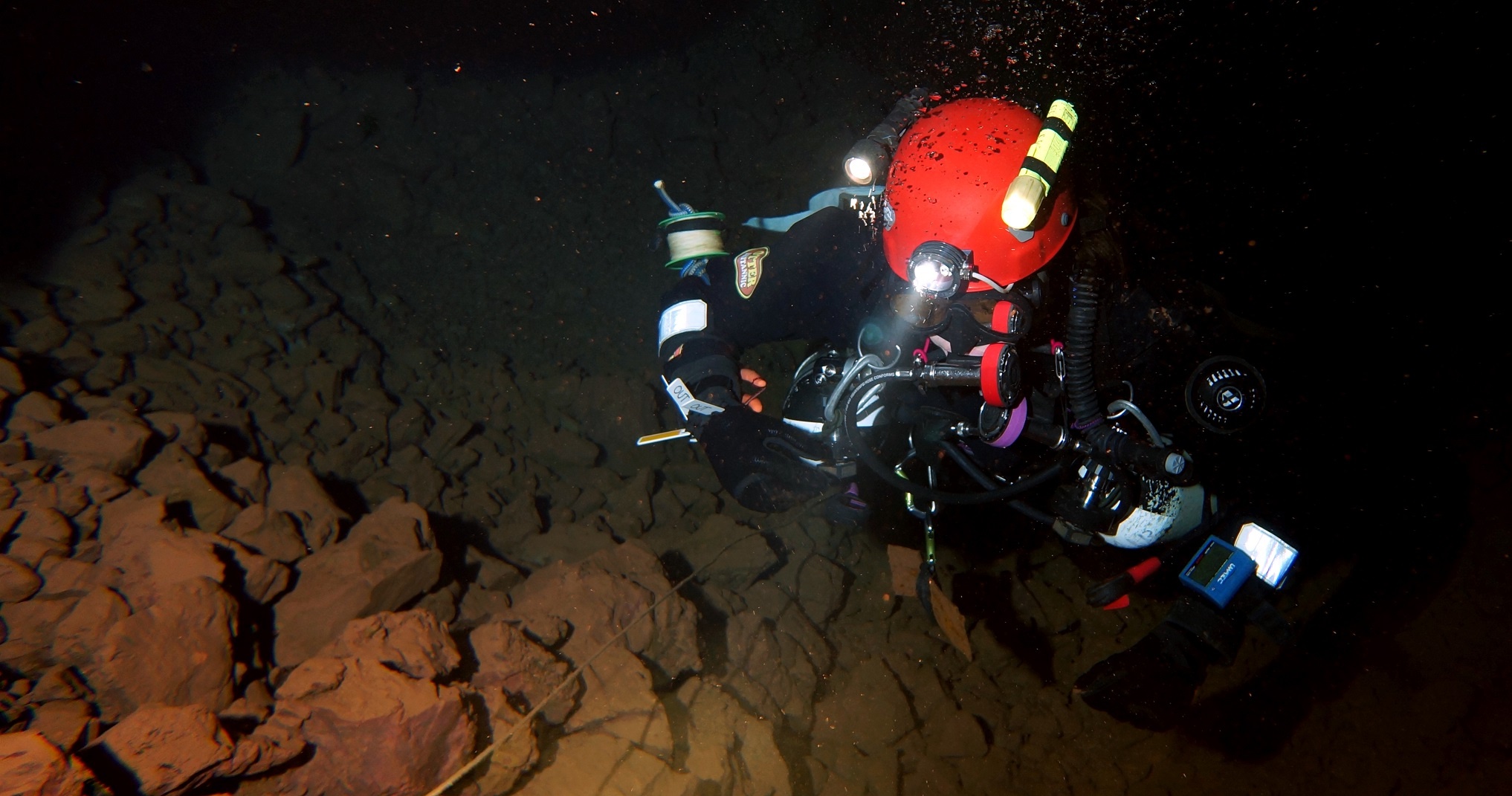 Mo phong hanh trinh roi khoi hang ngap nuoc cua doi bong nhi Thai Lan hinh anh