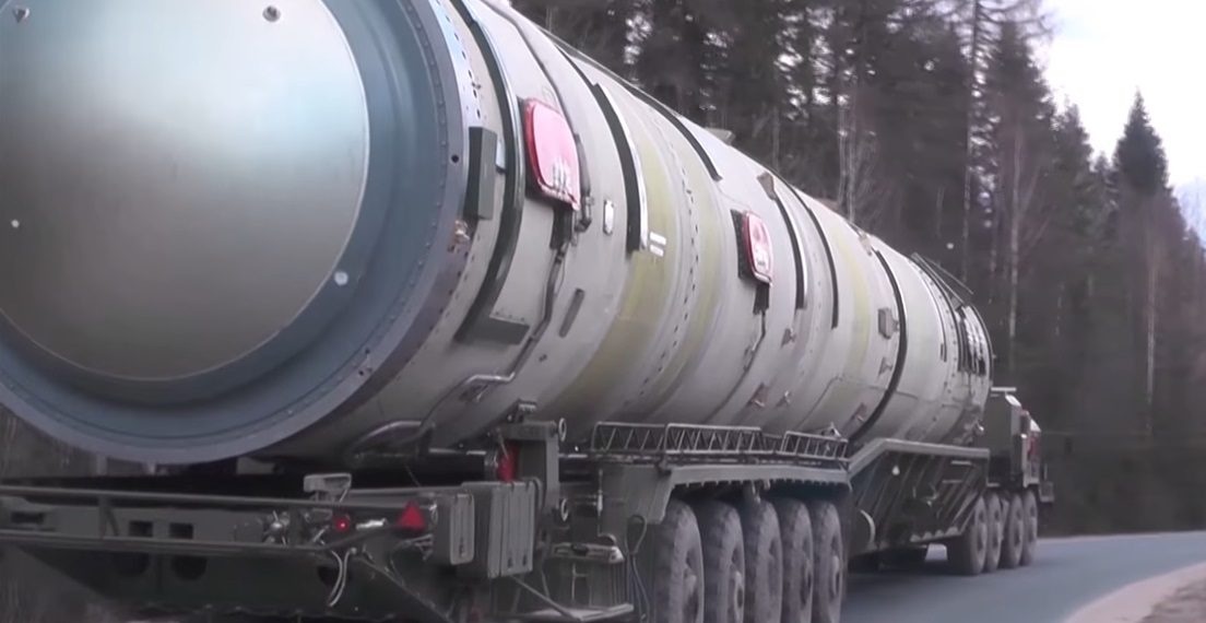 Nga cong bo hinh anh dan vu khi the he moi hinh anh