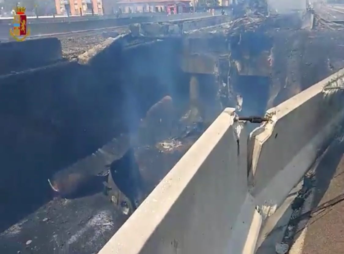 nổ xe bồn ở Italy ảnh 6 no xe bon o Italy anh 6