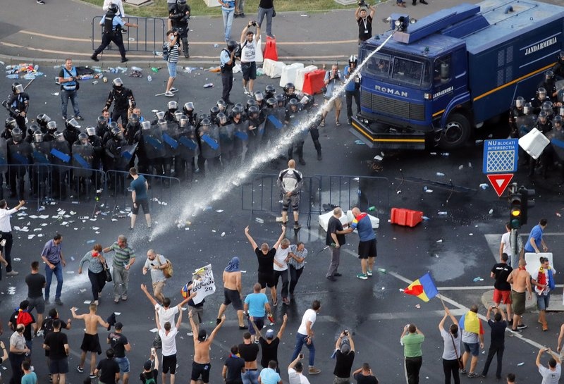 bieu tinh chong tham nhung anh 6