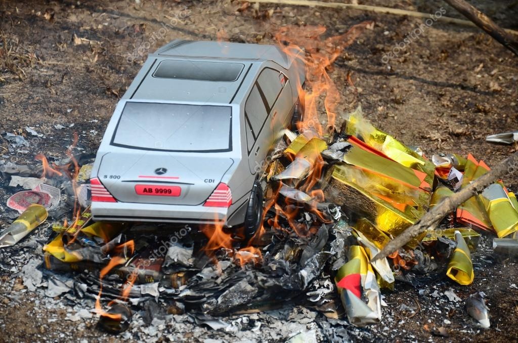 Quan tai thanh do noi that, bat hoa vang bi tich thu o Trung Quoc hinh anh