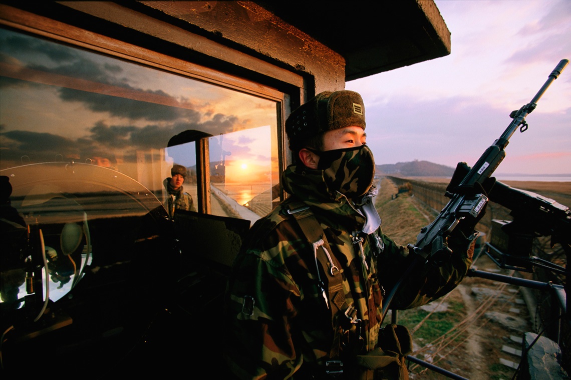 Han - Trieu bat dau do bo cac tram gac quan su doc bien gioi hinh anh