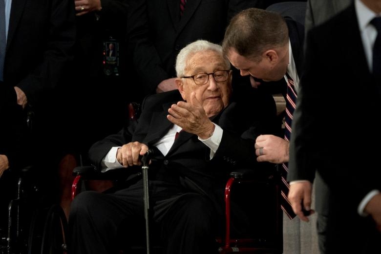 Thuong nghi si McCain anh 9