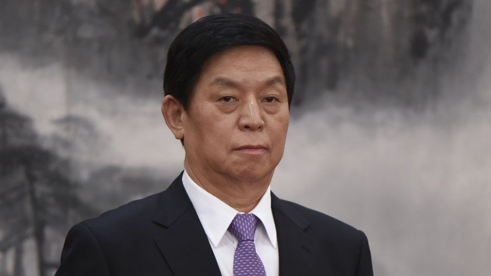 Canh tay phai cua ong Tap Can Binh sap toi Trieu Tien hinh anh