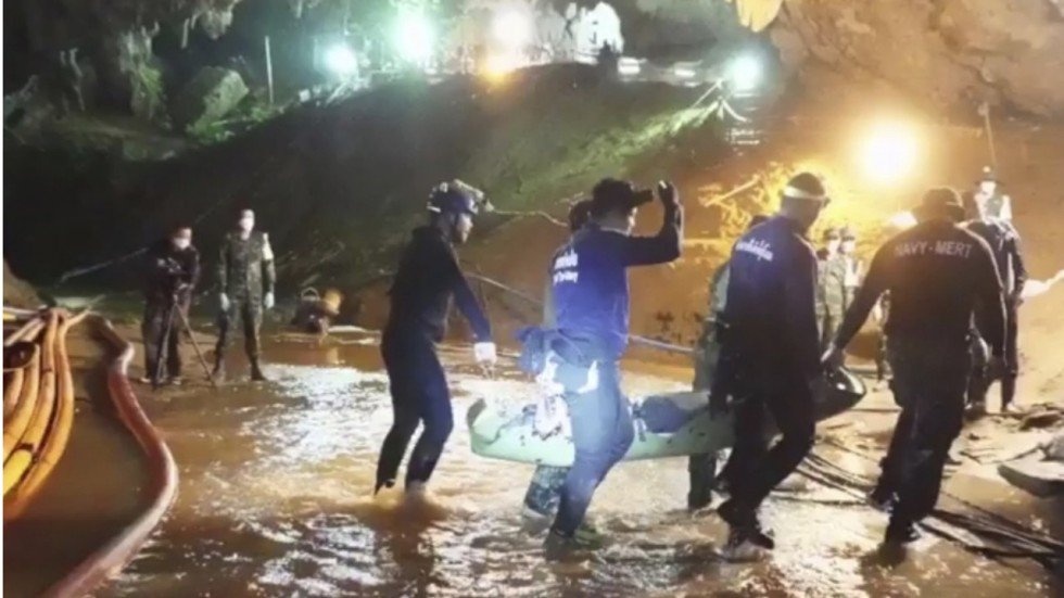 He lo bat ngo ve chien dich giai cuu doi bong nhi Thai Lan hinh anh