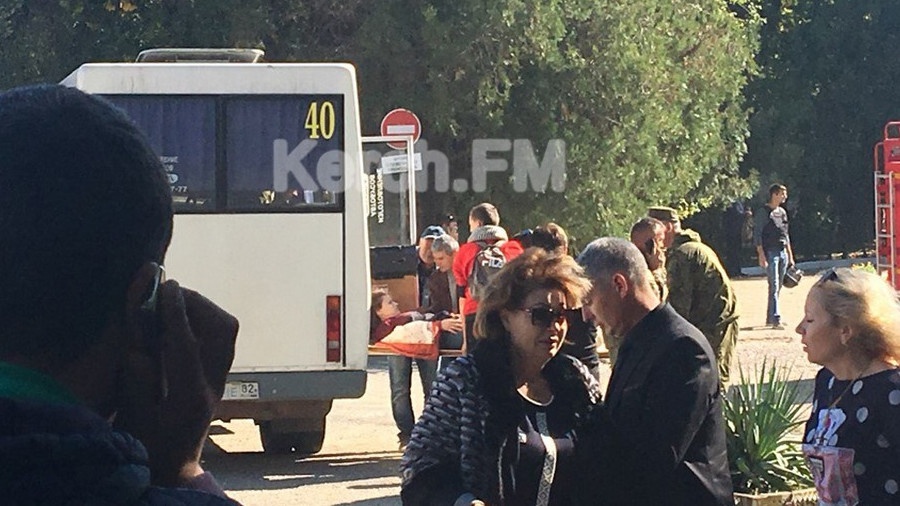 Danh bom khung bo tai truong hoc Crimea, 18 nguoi chet hinh anh