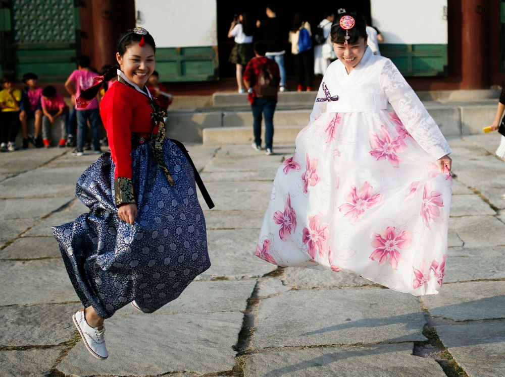 Han Quoc cap visa 5 nam cho nguoi co ho khau Ha Noi, TP.HCM, Da Nang hinh anh