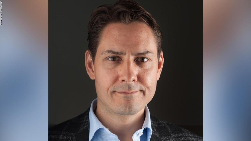 bat giam doc Huawei anh 3