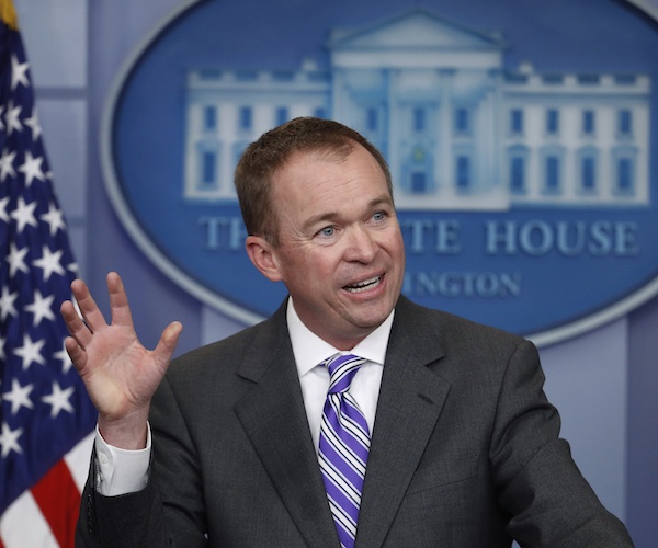 TT Trump bo nhiem quyen chanh van phong Nha Trang thay John Kelly hinh anh