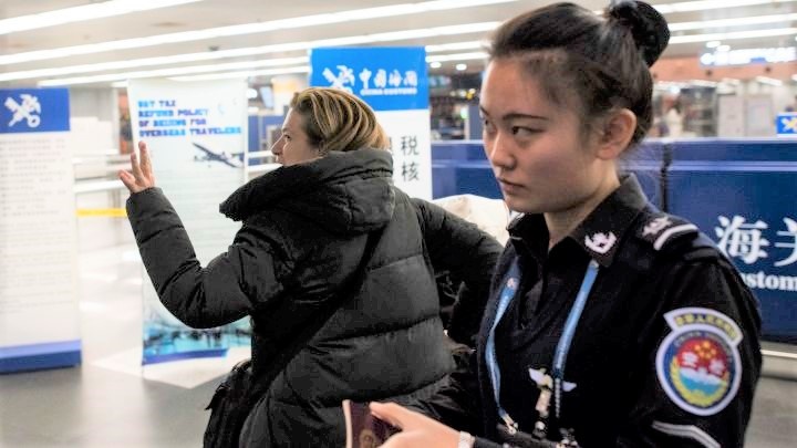 My canh bao cong dan than trong khi di chuyen toi Trung Quoc hinh anh