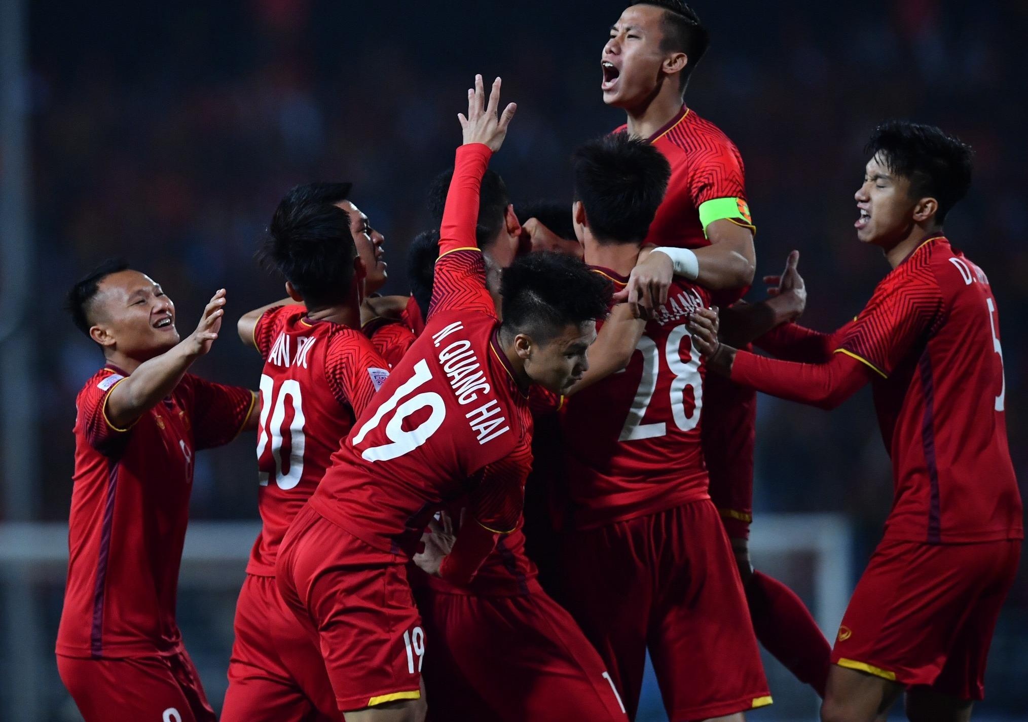 Co dong vien Asian Cup o UAE can kiem che hanh vi qua khich hinh anh