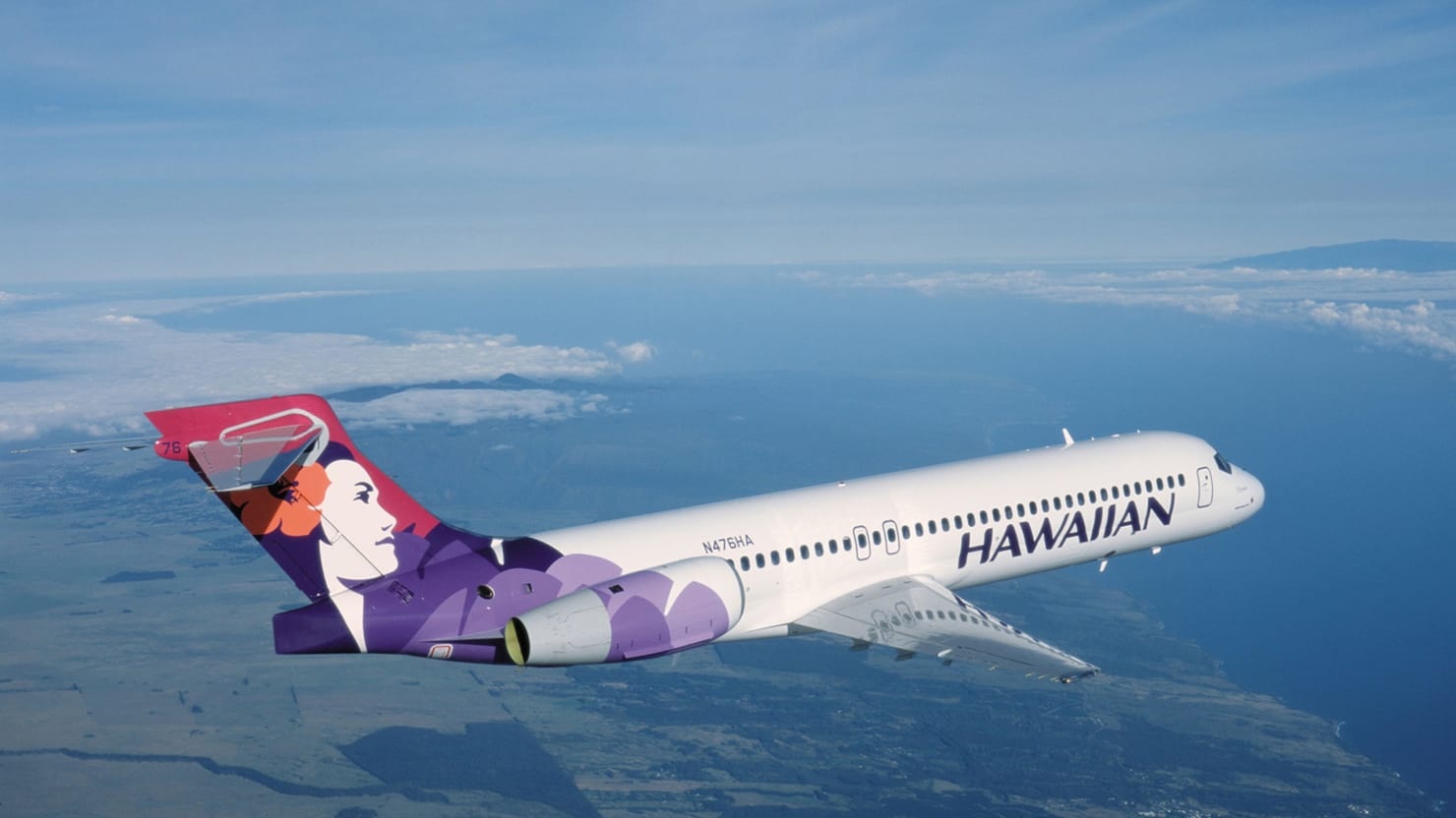 May bay cho 200 khach 3 lan quay dau ve san bay vi 3 su co hinh anh