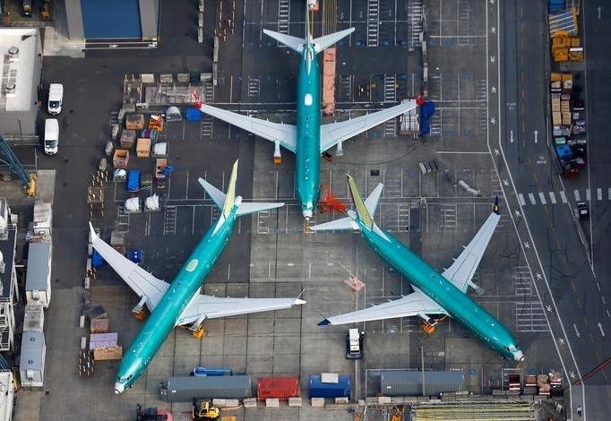 Dan may bay 737 MAX tai nha may Boeing nhin tu tren khong hinh anh