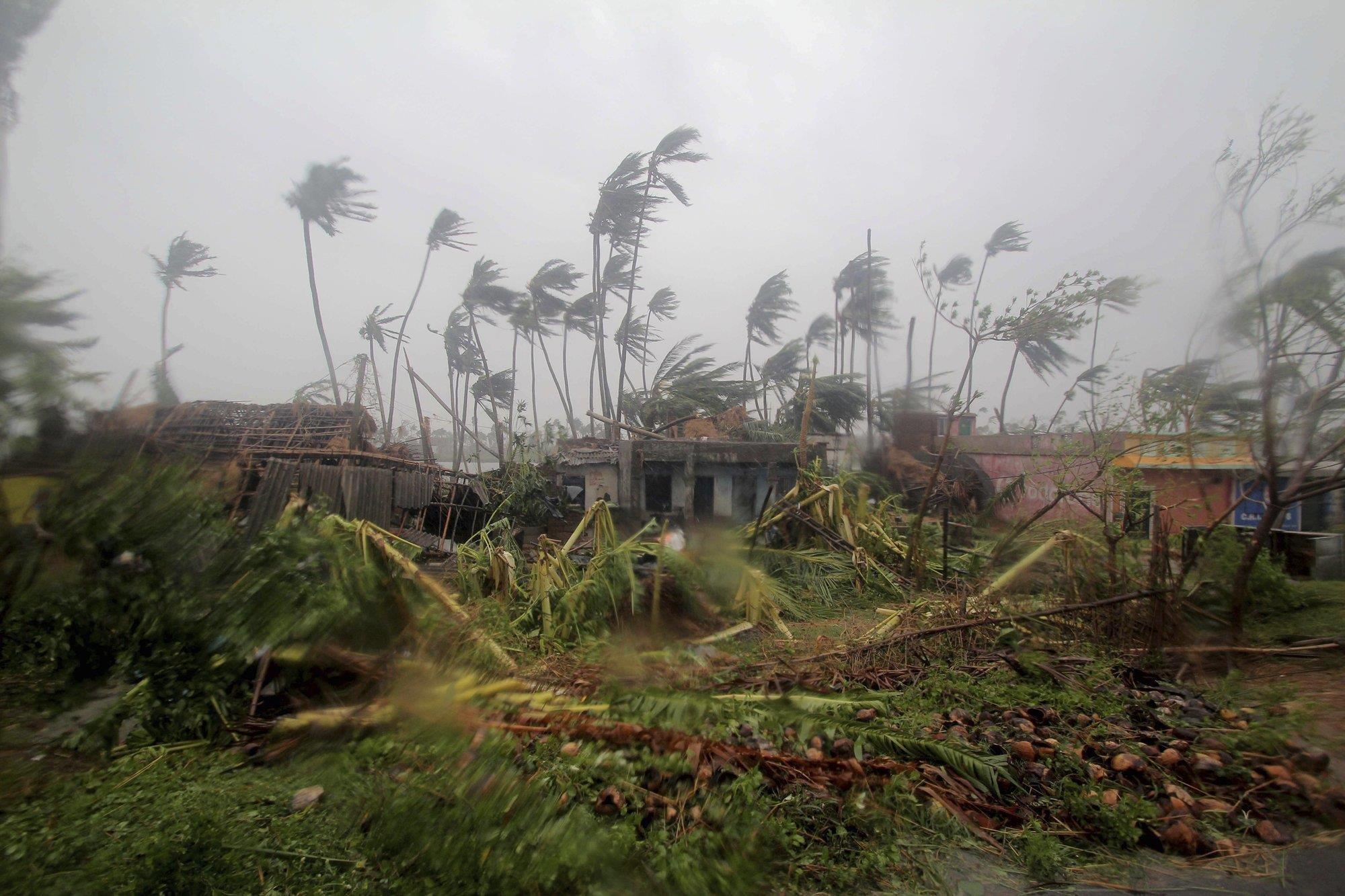 Sieu bao Fani do bo anh 7