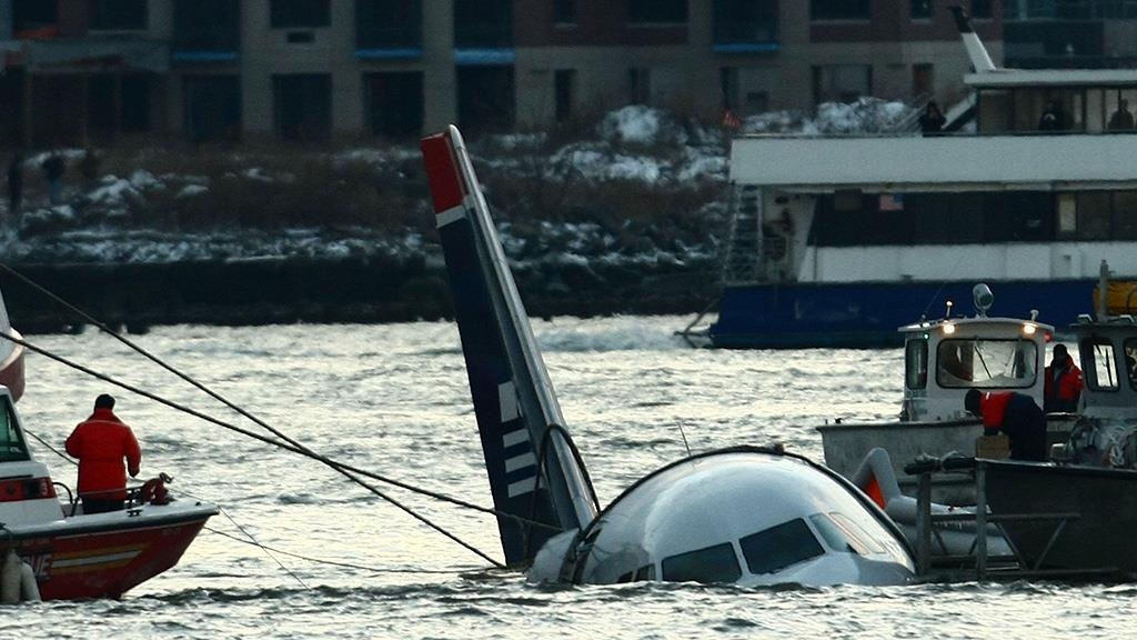 may bay ha canh song Hudson anh 3