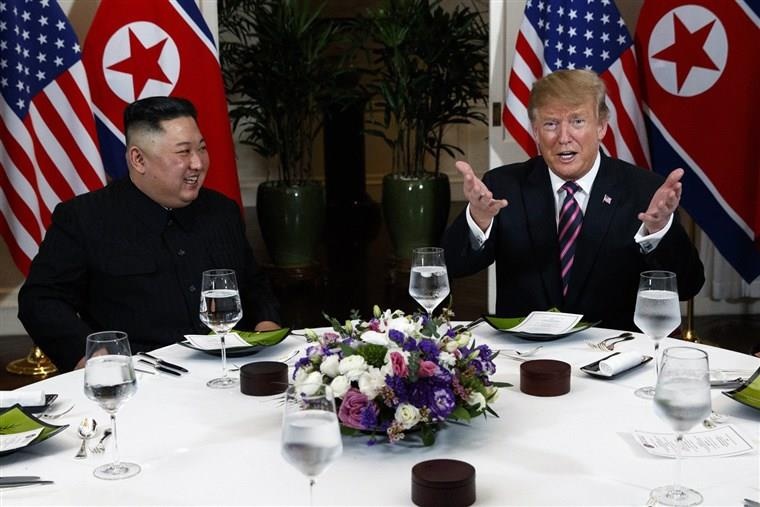 Trump gặp KIm Jong Un ảnh 2 Trump gap KIm Jong Un anh 2