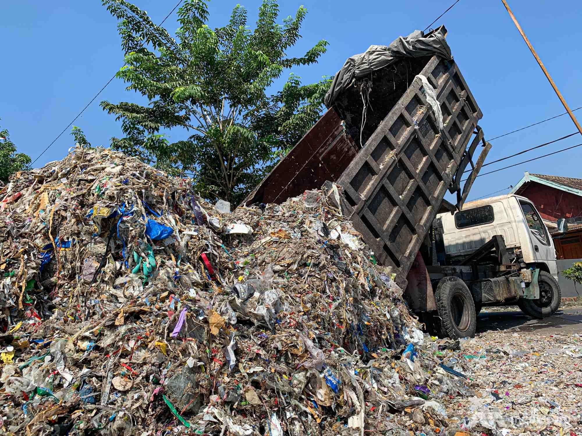 ngoi lang rac o Indonesia anh 3