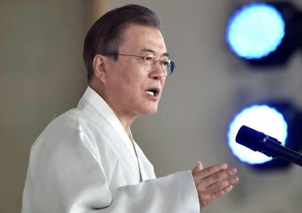 Tong thong Han Quoc muon chia tay hoa giai voi Nhat Ban hinh anh