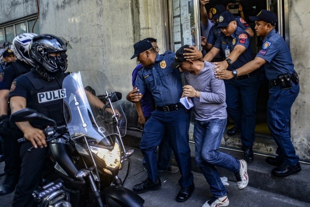 Trum Trung Quoc dieu hanh duong day ma tuy khi ngoi tu o Philippines hinh anh