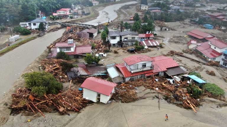 Bao Hagibis tan pha Nhat Ban anh 4