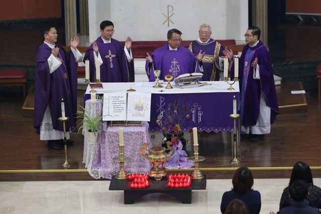 Nguoi Viet o London to chuc cau nguyen cho 39 nguoi chet tai Essex hinh anh