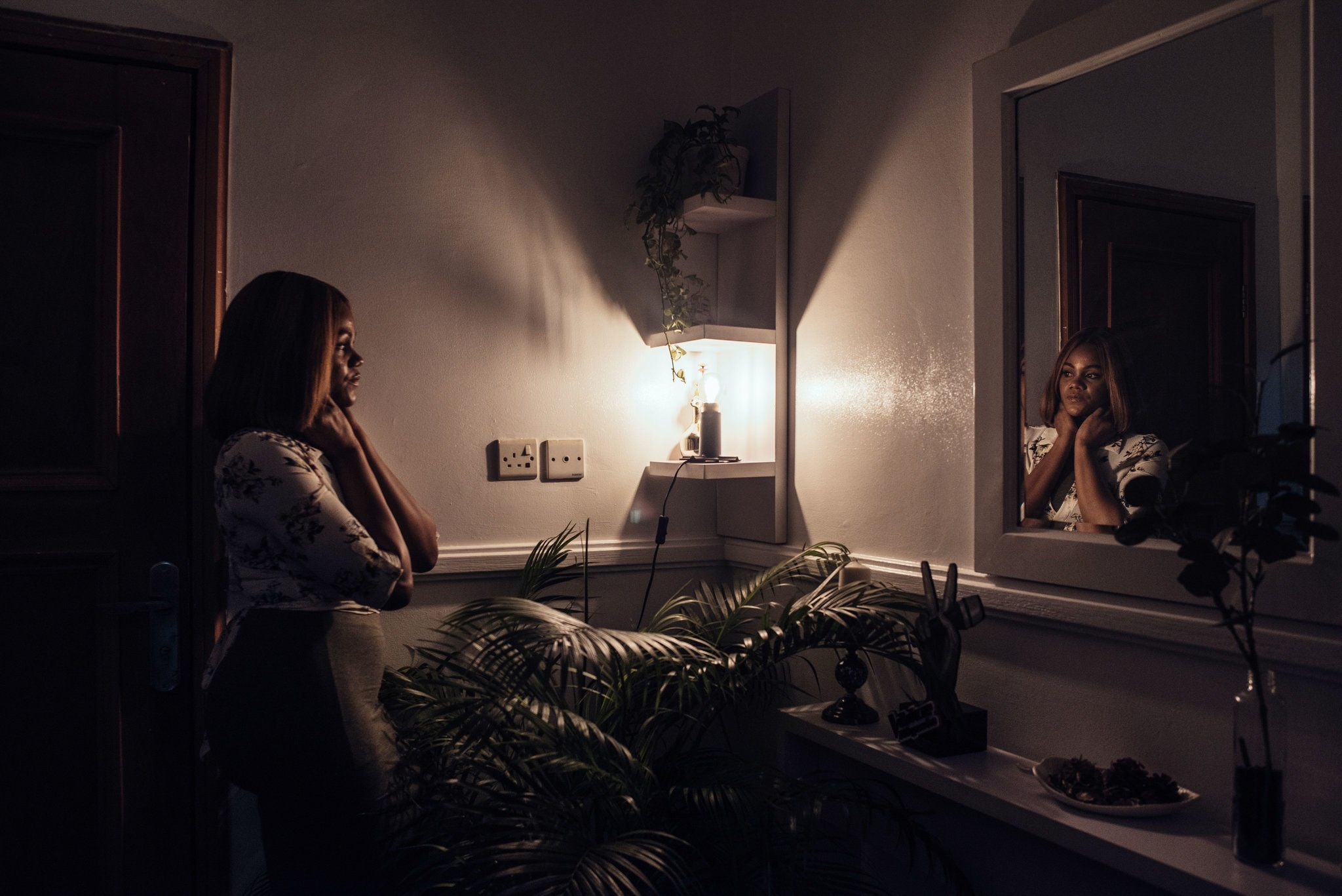 Nu nhiep anh gia bi cong kich nguoc khi to muc su hiep dam hinh anh