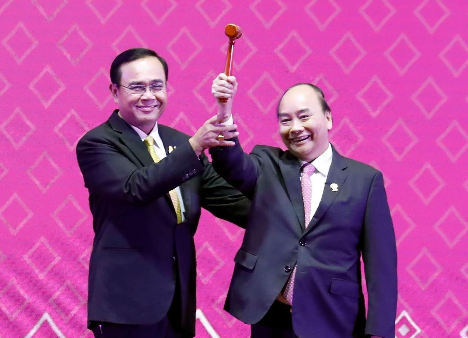 Thu tuong nhan bua Chu tich ASEAN tu lanh dao Thai Lan hinh anh