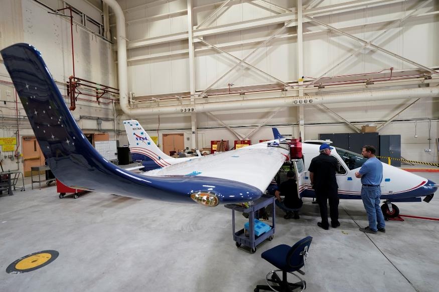 NASA may bay dien anh 1